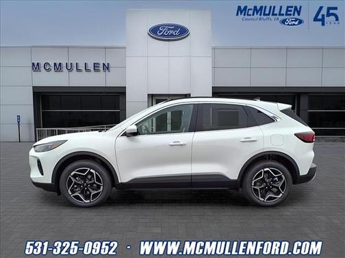 2026 Ford Escape Platinum