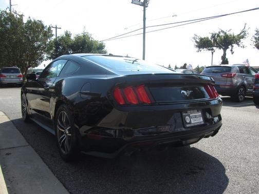 2015 Ford Mustang EcoBoost Premium