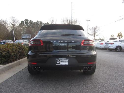 2018 Porsche Macan Sport Edition