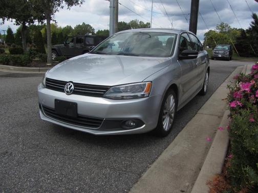 2014 Volkswagen Jetta Auto SEL