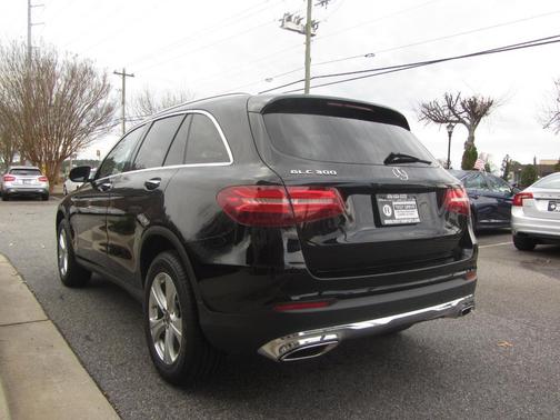 2018 Mercedes-Benz GLC 300 Base