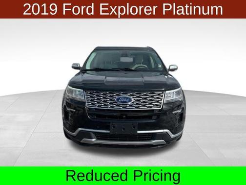 Black 2019 Ford Explorer Platinum