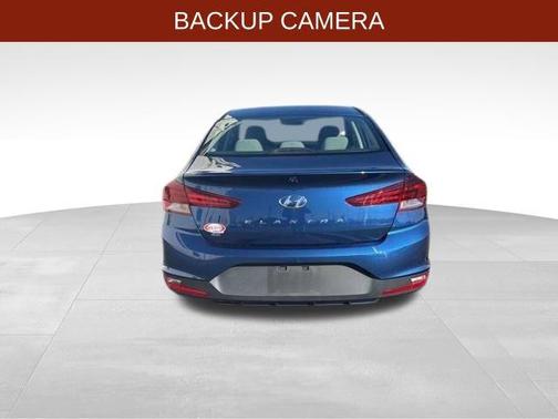 2019 Hyundai ELANTRA SE