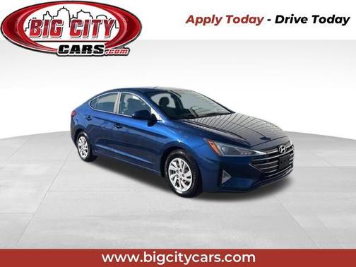 2019 Hyundai ELANTRA SE