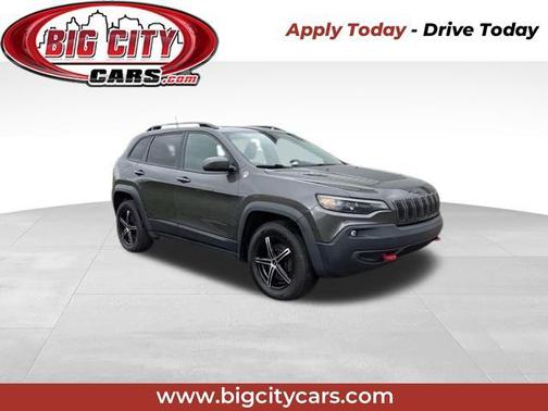 Granite Crystal Metallic Clearcoat 2019 Jeep Cherokee Trailhawk Elite