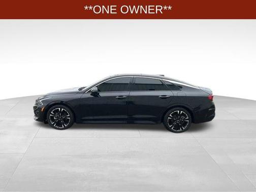 Ebony Black 2022 Kia K5 GT-Line