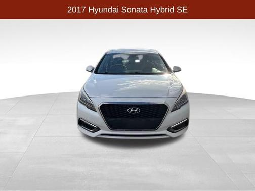2017 Hyundai SONATA Hybrid SE