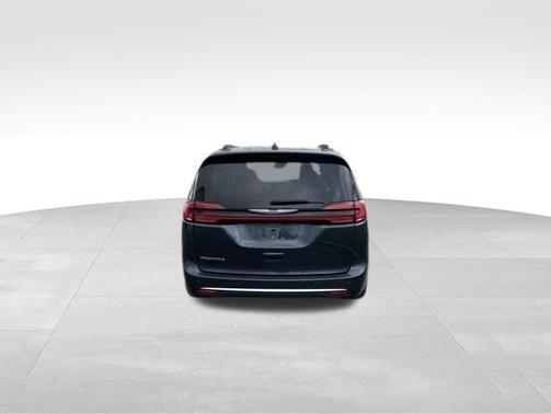 Maximum Steel Metallic Clearcoat 2021 Chrysler Pacifica Touring L