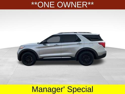 Silver Metallic 2022 Ford Explorer XLT