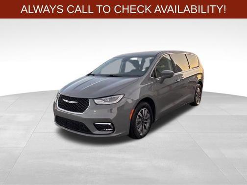 2022 Chrysler Pacifica Hybrid Touring L