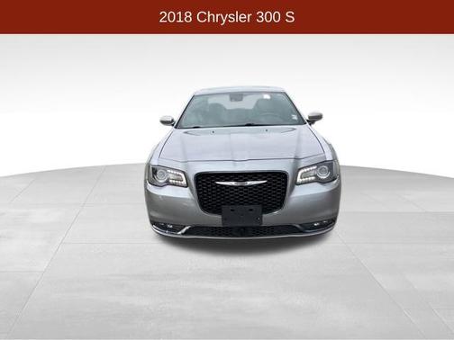 2018 Chrysler 300 S
