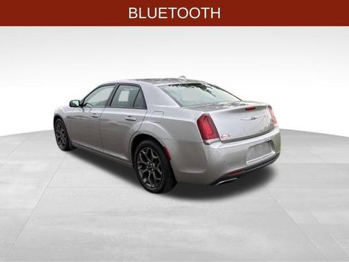 2018 Chrysler 300 S
