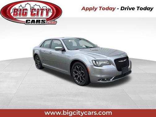 2018 Chrysler 300 S