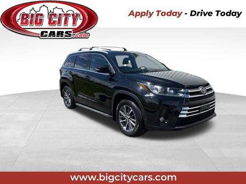 2018 Toyota Highlander SE
