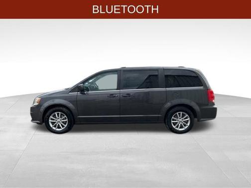 Granite Crystal Metallic Clearcoat 2020 Dodge Grand Caravan SXT