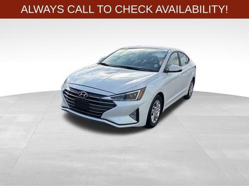 2019 Hyundai ELANTRA SE