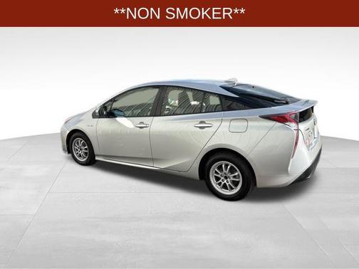 2016 Toyota Prius Two