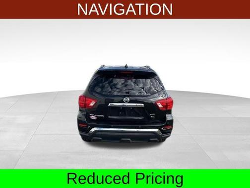 2020 Nissan Pathfinder SL