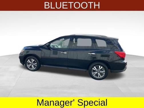 2020 Nissan Pathfinder SL