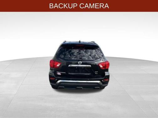 2020 Nissan Pathfinder SL