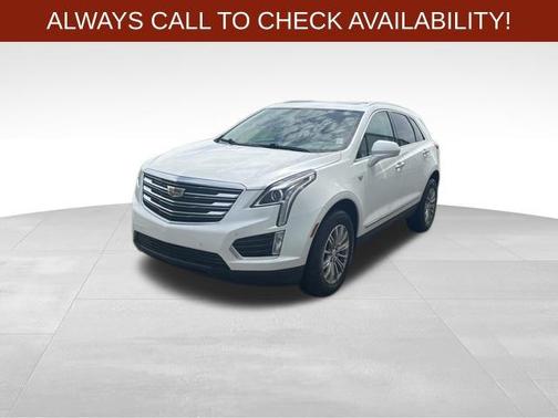 Crystal White Tricoat 2017 Cadillac XT5 Luxury