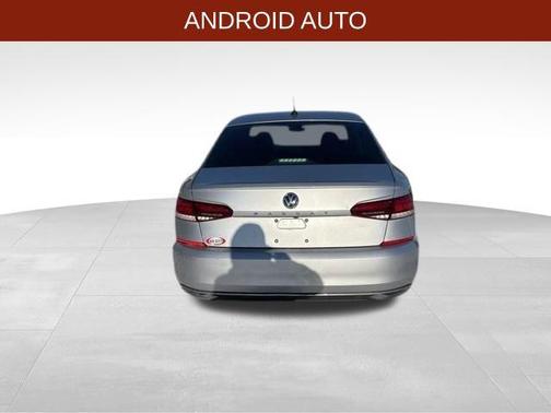 2020 Volkswagen Passat 2.0T SE