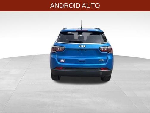 Laser Blue Pearlcoat 2018 Jeep Compass Latitude