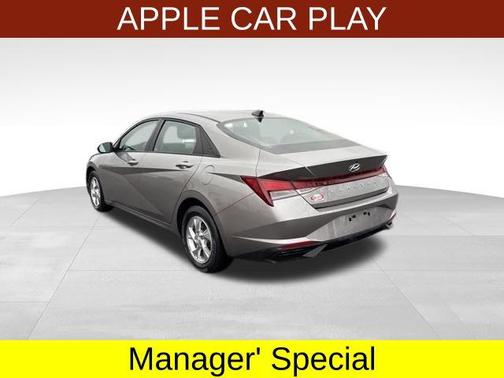 2023 Hyundai ELANTRA SE