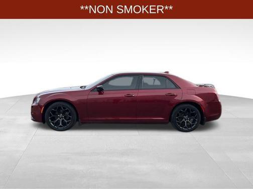 2019 Chrysler 300 Touring