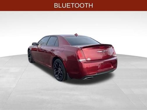 2019 Chrysler 300 Touring