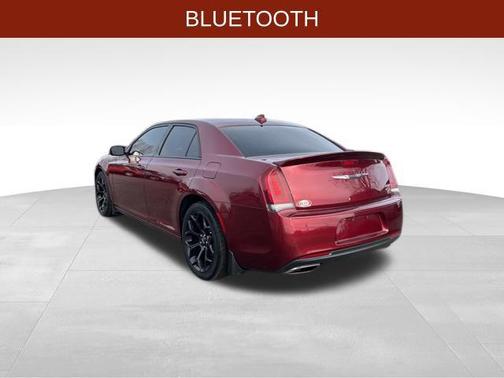 2019 Chrysler 300 Touring