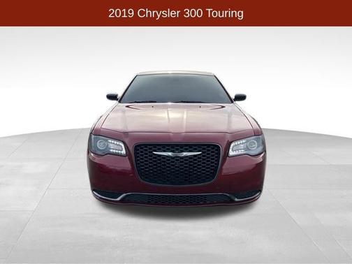 2019 Chrysler 300 Touring
