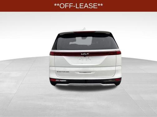 2022 Kia Carnival LX