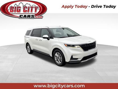 2022 Kia Carnival LX