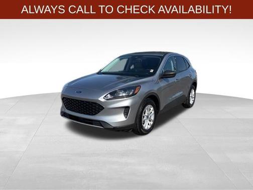 Silver Metallic 2022 Ford Escape SE