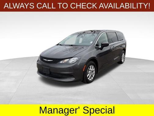 2023 Chrysler Voyager LX