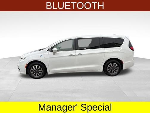 2022 Chrysler Pacifica Hybrid Touring L