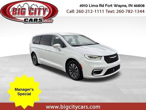 2022 Chrysler Pacifica Hybrid Touring L