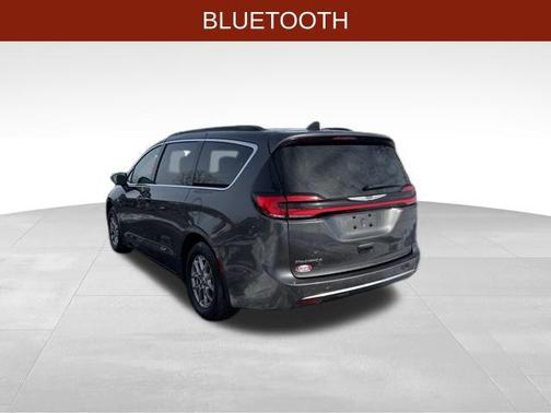 2022 Chrysler Pacifica Touring