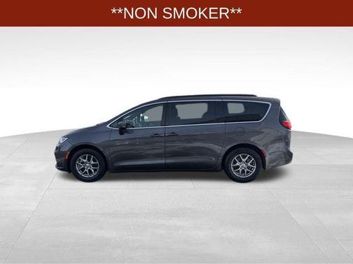 2022 Chrysler Pacifica Touring