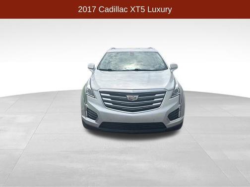 Radiant Silver Metallic 2017 Cadillac XT5 Luxury
