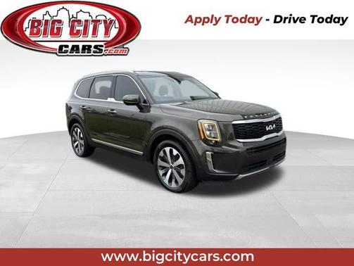 Dark Moss 2022 Kia Telluride EX