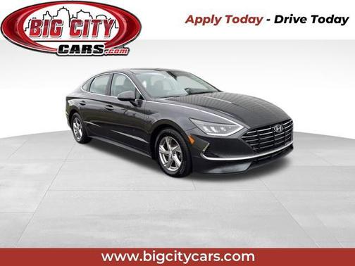 2022 Hyundai SONATA SE