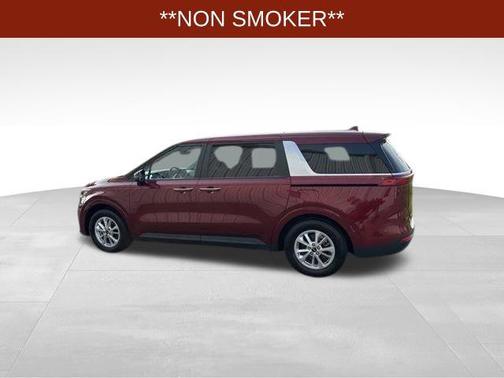 2023 Kia Carnival LX