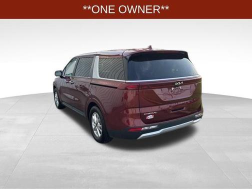 2023 Kia Carnival LX
