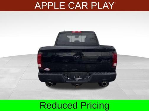 Diamond Black Crystal Pearlcoat 2019 RAM 1500 Classic Warlock