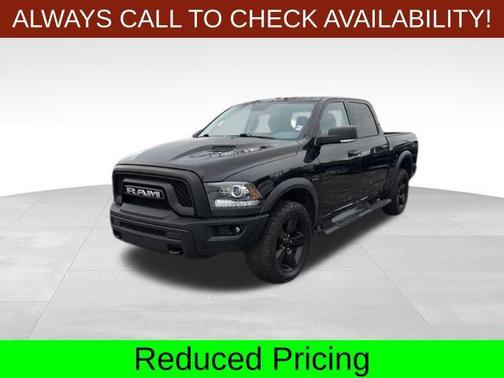 Diamond Black Crystal Pearlcoat 2019 RAM 1500 Classic Warlock