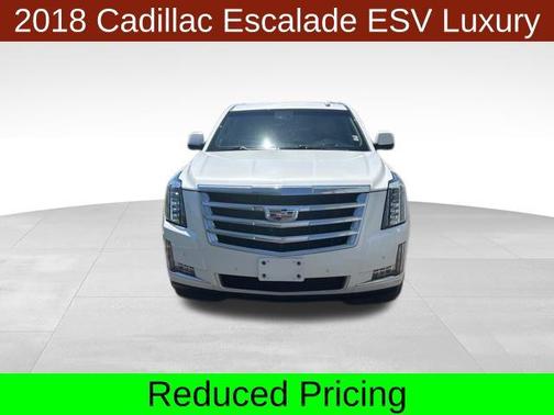 Crystal White Tricoat 2018 Cadillac Escalade ESV Luxury