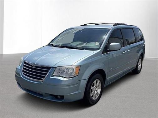 Photo 3 of 47 of 2008 Chrysler Town & Country Touring