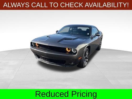 2022 Dodge Challenger SXT
